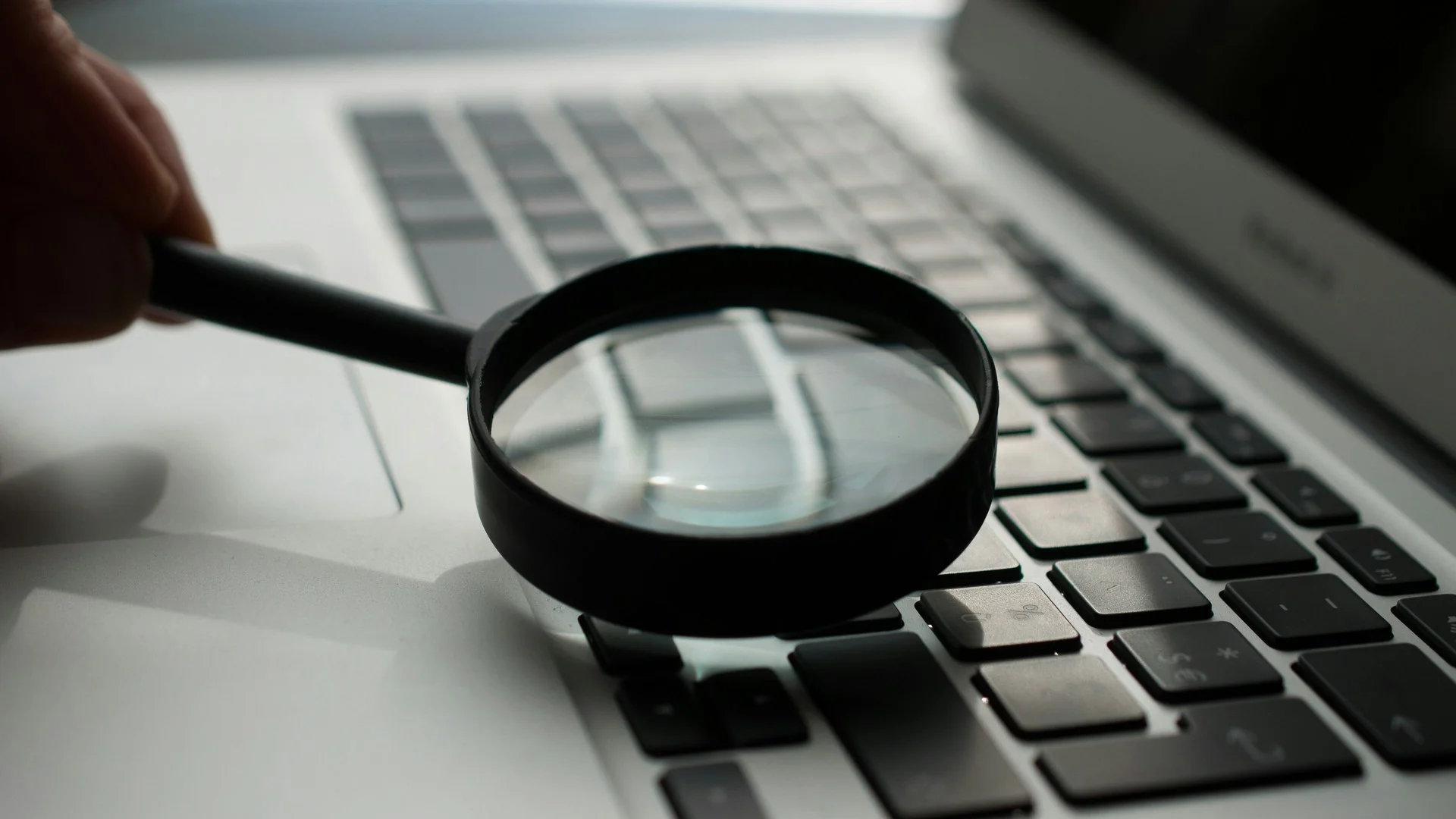 Phishing: como reconhecer o golpe antes de clicar